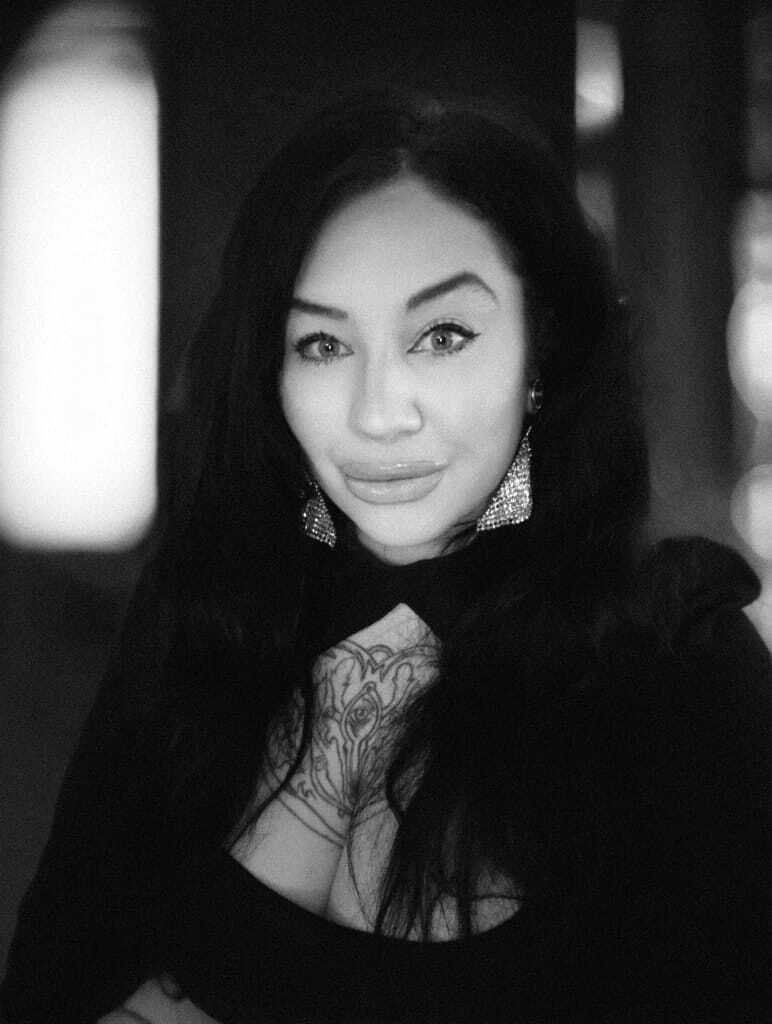 sarah headshot